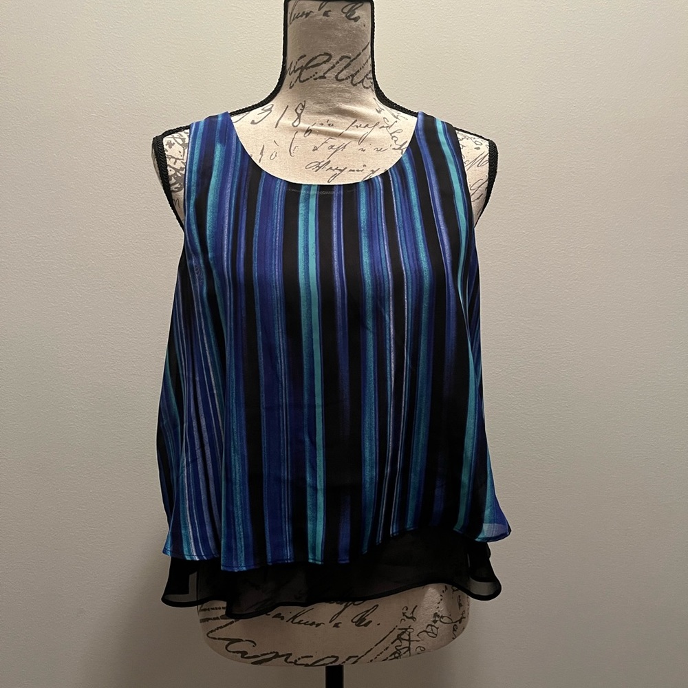 Womens NWOT  Blouse